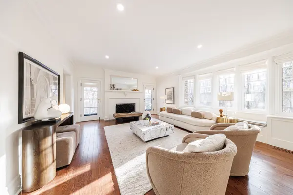 39 Glengowan RD, Toronto C04, ON M4N 1G1