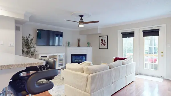 1995 Royal RD #143, Pickering, ON L1V 6V9