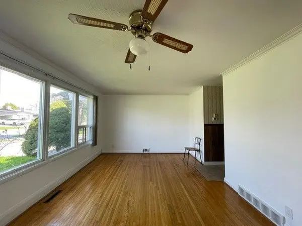 71 Deerfield RD, Toronto E09, ON M1K 4X2