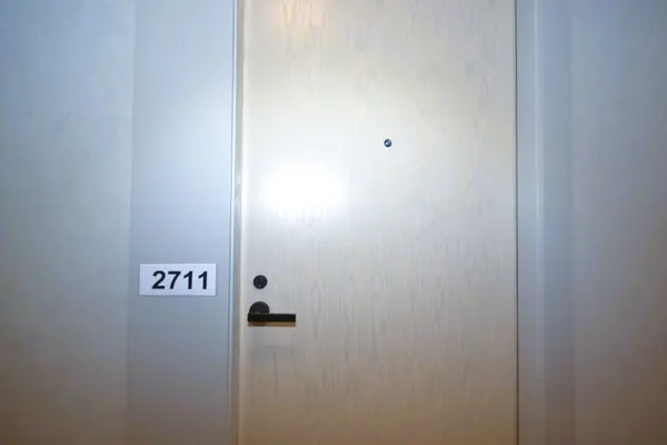 225 Commerce ST #2711, Vaughan, ON L4K 5Z7