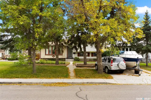 1015 12th AVENUE E, Regina, SK S4N 4W1