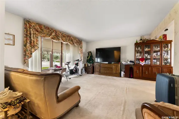 1015 12th AVENUE E, Regina, SK S4N 4W1