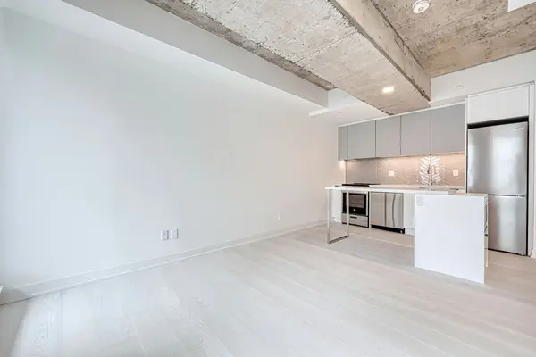 57 Brock AVE #104, Toronto W01, ON M3H 3N2