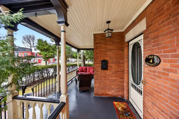 110 Waverley ST, Ottawa Centre, ON K2P 0V4