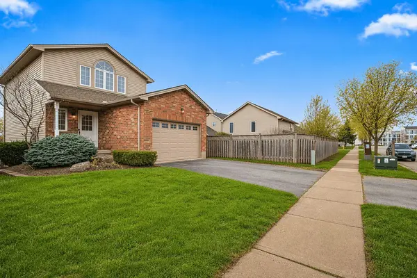 1581 Purser ST, London East, ON N5V 5J3