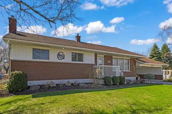 576 17th AVE, Hanover, ON N4N 3A9