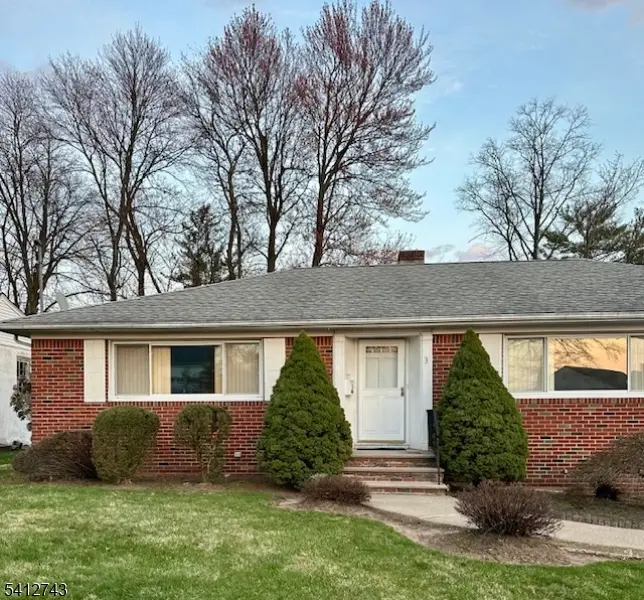 3 Glenview Dr, West Orange Twp., NJ 07052