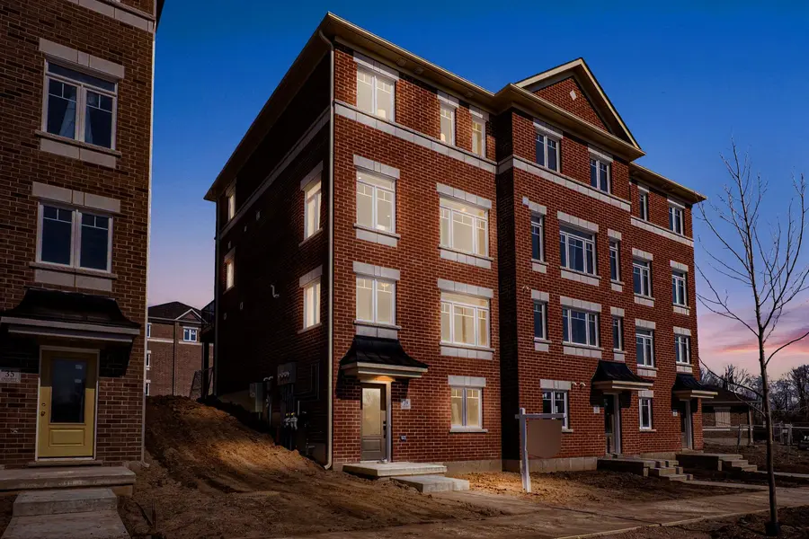 39 Addyman CRES, Clarington, ON L1B 0X1