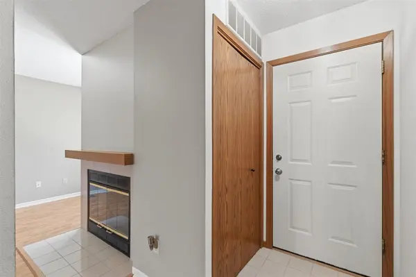 932 Westside Dr, Iowa City, IA 52246