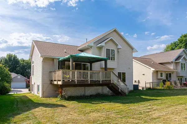 2043 Timber Ln, Coralville, IA 52241