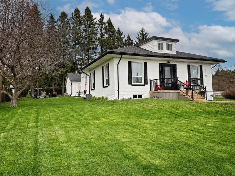 8766 Danforth RD W, Hamilton Township, ON K9A 0X6