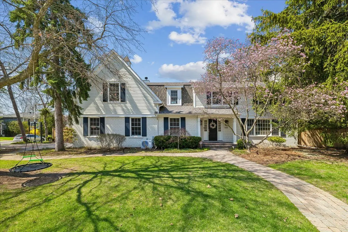 445 MacDonald RD, Oakville, ON L6J 2B7