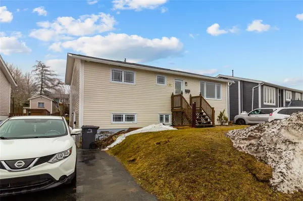 15 Donovan Street, Mount Pearl, NL A1N 2C5