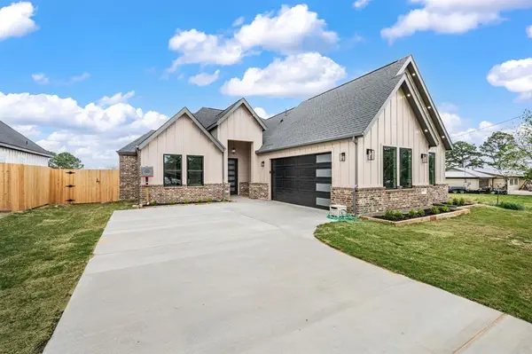 806 N Avenue E, Springtown, TX 76082