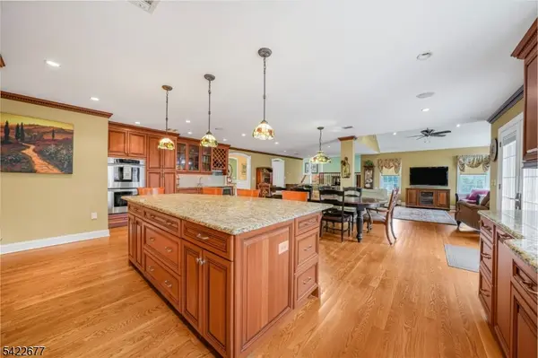 4 Salter Dr, Montville Twp., NJ 07045