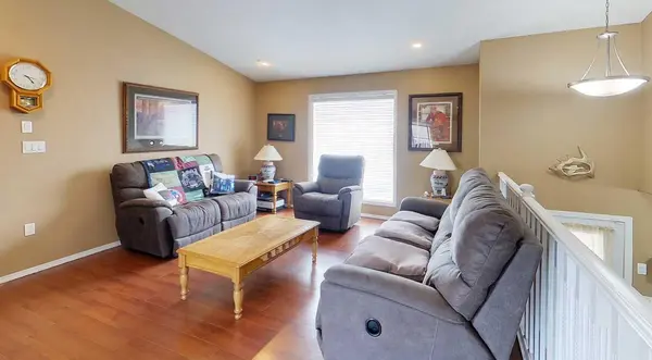 4104 18 Avenue, Edson, AB T7E 0A5