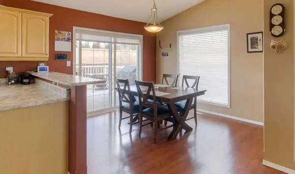 4104 18 Avenue, Edson, AB T7E 0A5