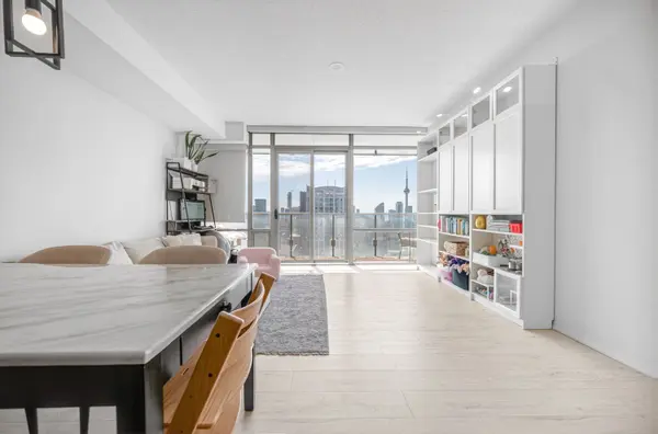 38 Grenville ST #4404, Toronto C01, ON M4Y 1A5