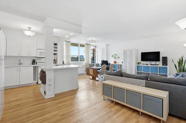 180 Markham RD #503, Toronto E08, ON M1M 2Z9