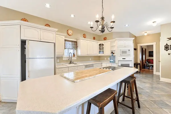 207 BARRIE ST, Essa, ON L0L 2N0