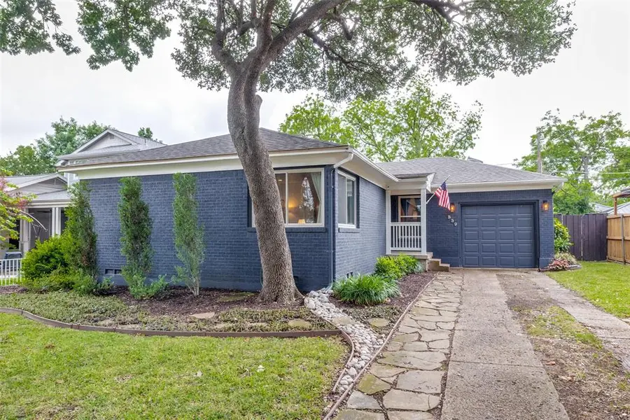 559 Aqua Drive, Dallas, TX 75218