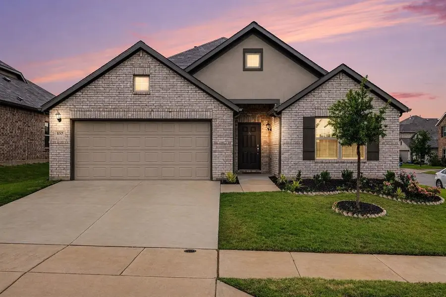 157 Greenback Trail, Fort Worth, TX 76131