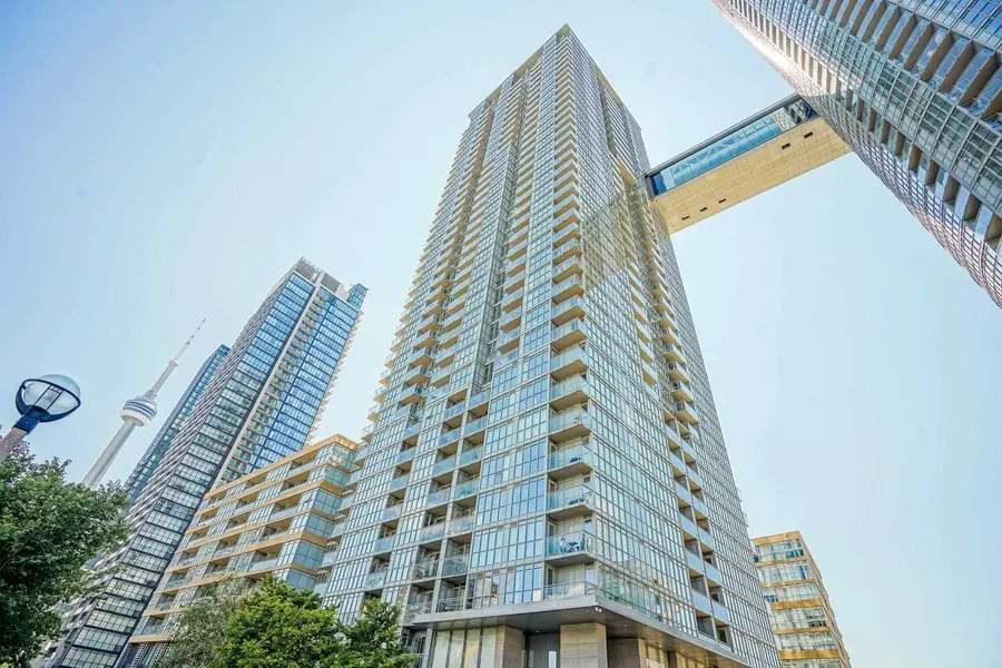 15 Iceboat TER #1103, Toronto C01, ON M5V 4A5