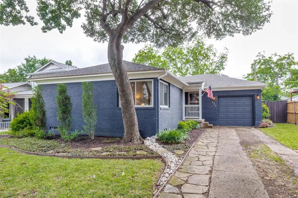 559 Aqua Drive, Dallas, TX 75218