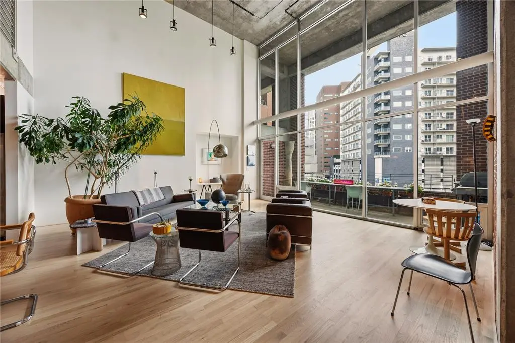 2011 Cedar Springs #305, Dallas, TX 75201