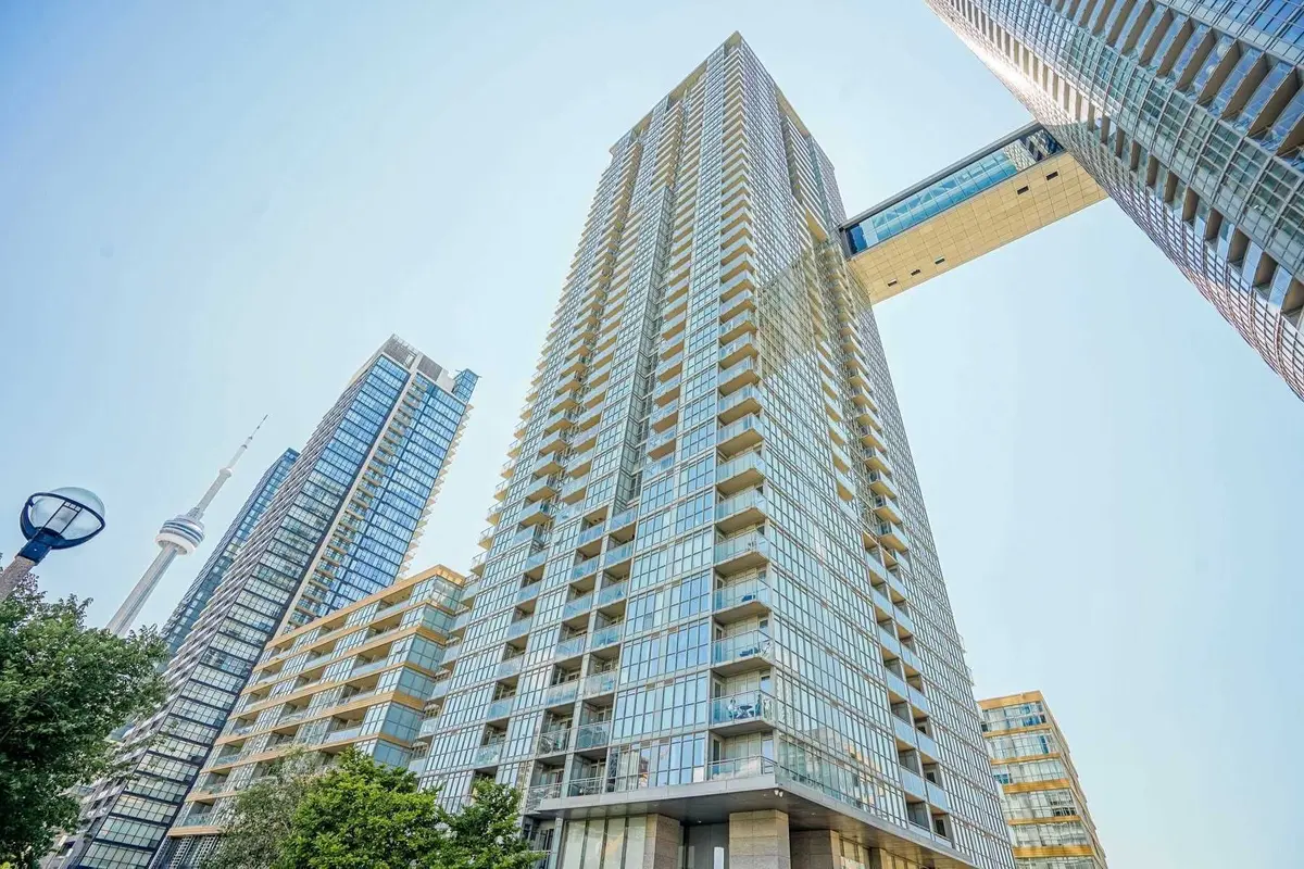 15 Iceboat TER #1103, Toronto C01, ON M5V 4A5