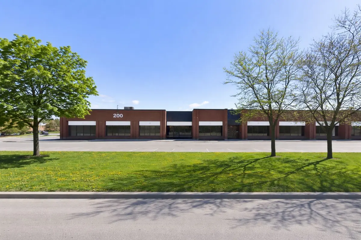 200 Wilkinson DR #8-10, Brampton, ON L6T 4M4