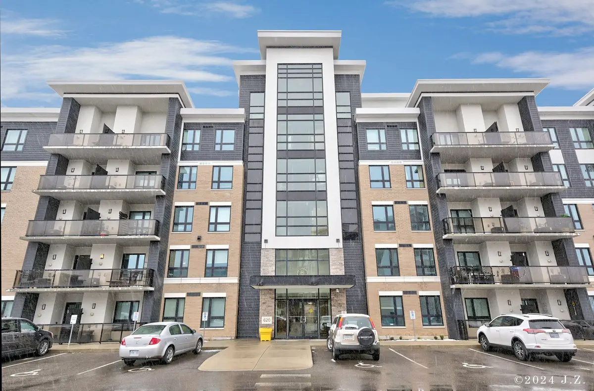 620 Sauve ST #203, Milton, ON L9T 9A5
