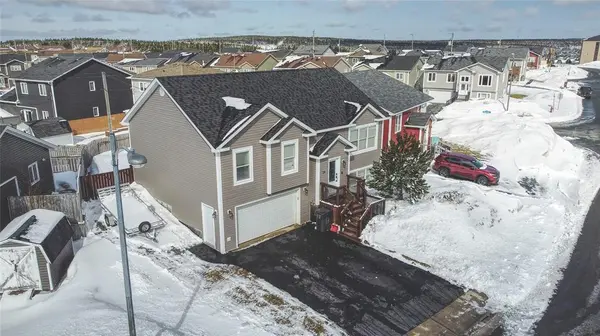 17 Dunrobin Street, Mount Pearl, NL A1N 0E5