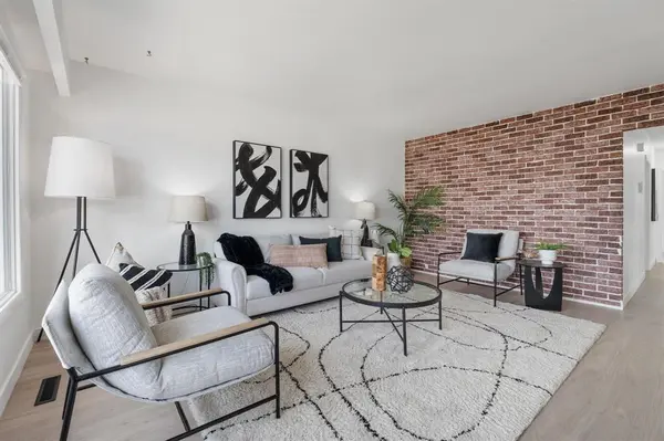 402 Yale AVE, Winnipeg, MB R2C 0J5