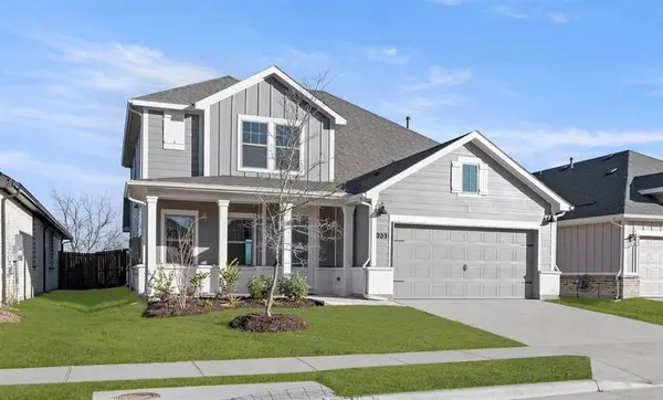 737 Waterhouse Lake Drive, Anna, TX 75409