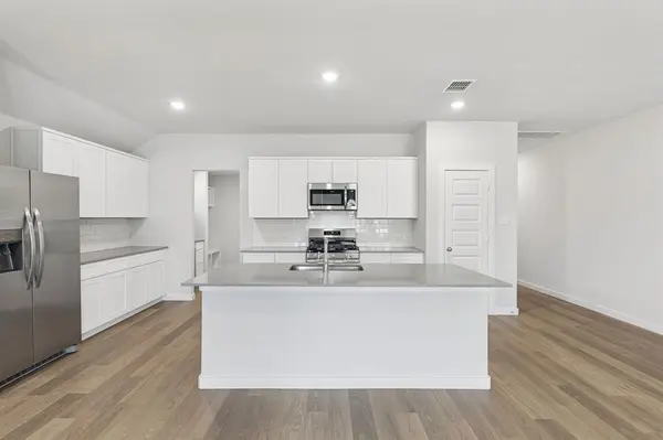 3909 Falcon Drive, Farmersville, TX 75442