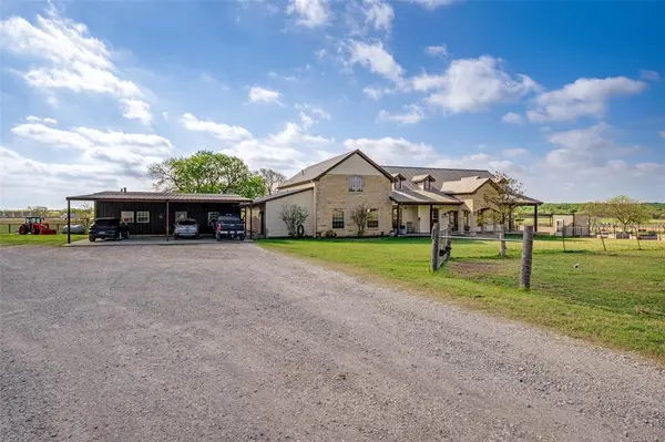 5855 Western Star Drive, Justin, TX 76247