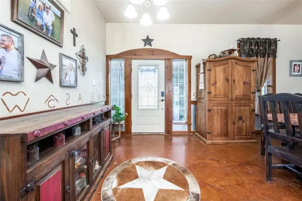 5855 Western Star Drive, Justin, TX 76247