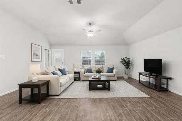 157 Greenback Trail, Fort Worth, TX 76131