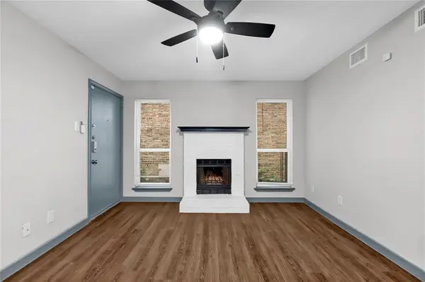 9520 Royal Lane ##117, Dallas, TX 75243