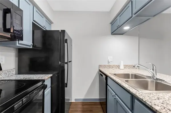 9520 Royal Lane ##117, Dallas, TX 75243