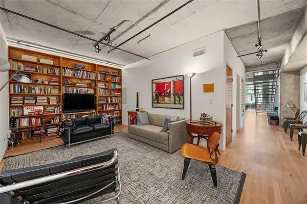 2011 Cedar Springs #305, Dallas, TX 75201