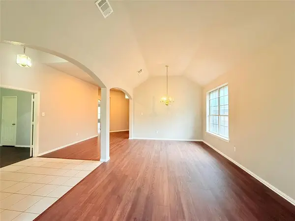 536 Pinnacle Drive, Cedar Hill, TX 75104