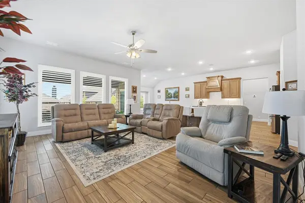 1109 Wrenwood Drive, Justin, TX 76247