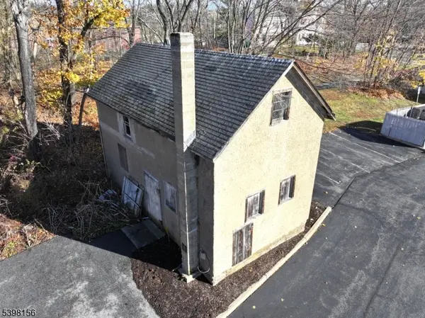 80 Mill St, Newton Town, NJ 07860