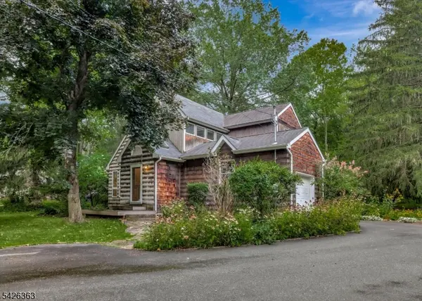 10 Crestview Dr, Hopewell Twp., NJ 08525