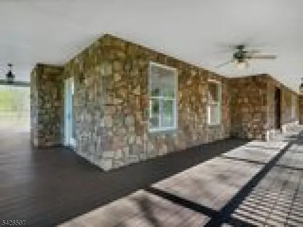 28 Alize Dr, Kinnelon Boro, NJ 07405