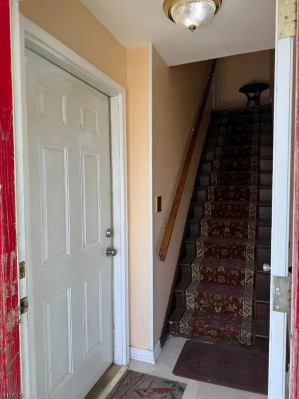 109 Washington Ave, Carteret Boro, NJ 07008