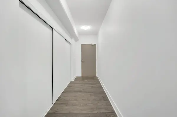 188 Fairview Mall DR #2003, Toronto C15, ON M2J 4T1