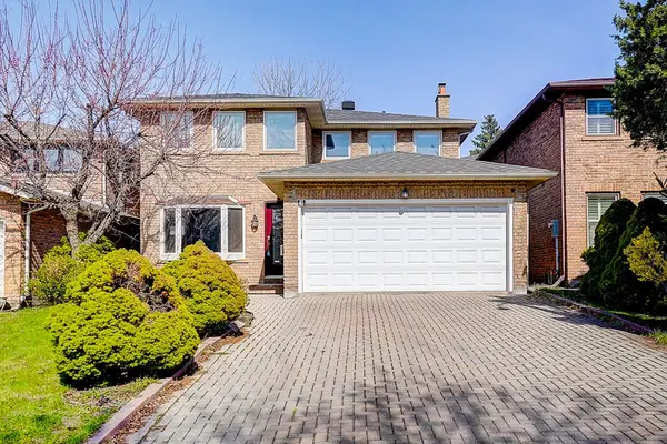 3 Park Lane CIR, Richmond Hill, ON L4C 6S8